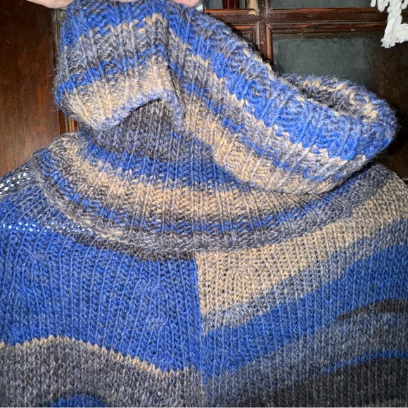 PHO made in Italy wool VINTAGE poncho gorgeous colours - Picture 5 of 7